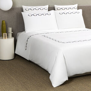 slide 4 Continuity Embroidered Completo Letto