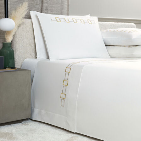 Bold Bicolor Embroidery Completo letto