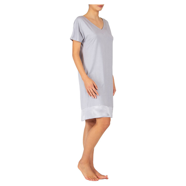 slide 2 Classe Nightgown