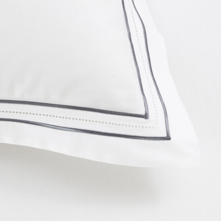 slide 3 Elegance Euro Sham