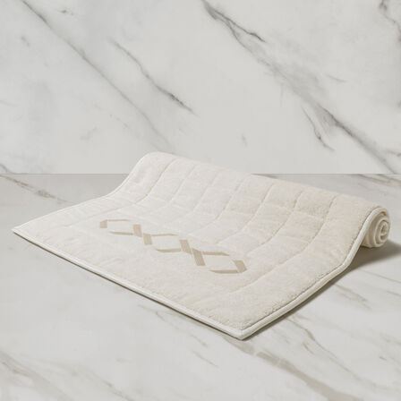 Continuity Embroidered Tapis De Bain