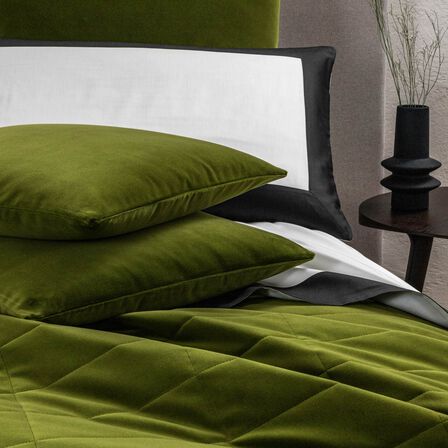 Luxury Velvet Decorative Cushion | Frette