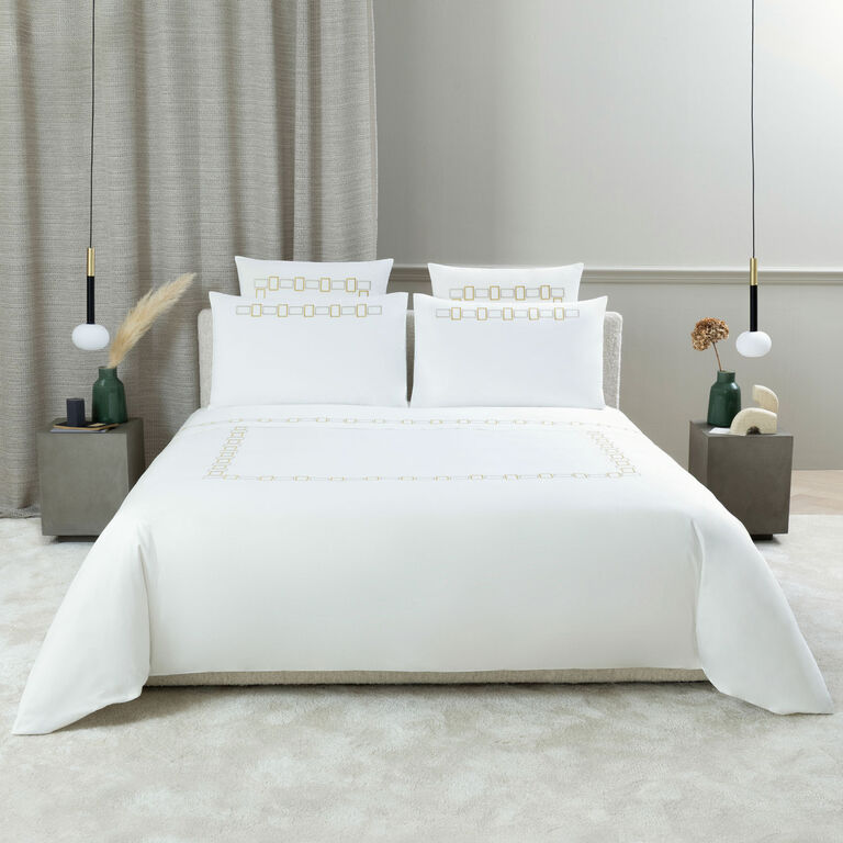 slide 4 Bold Bicolor Embroidery Completo letto