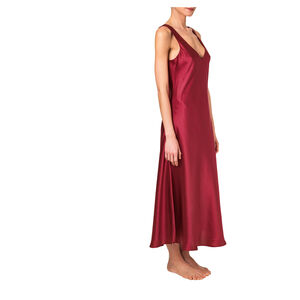 slide 2 Amaltea Nightgown