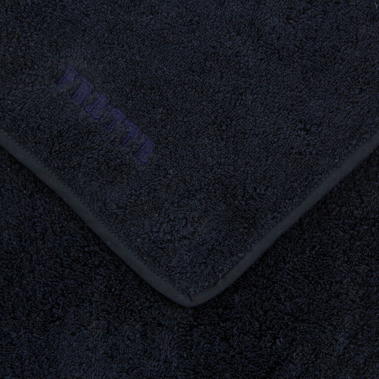 slide 3 Unito Wash Cloth