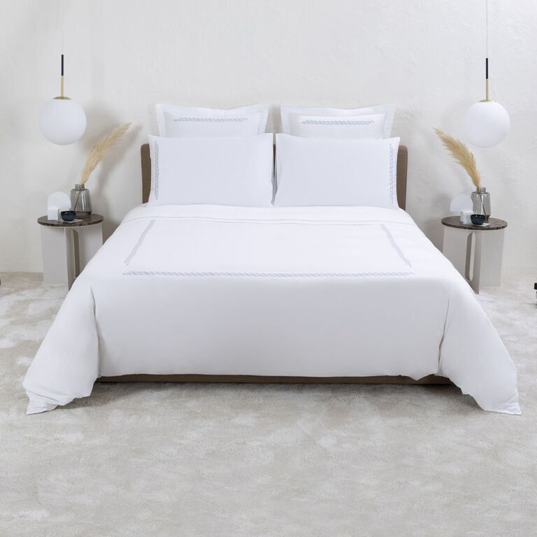 slide 4 Taormina Embroidered Set Copripiumino