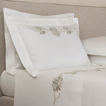 Lotus Flower Embroidered Federa