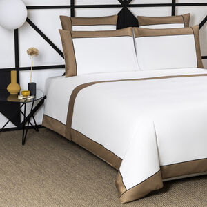 slide 4 Linear Duvet Cover Set