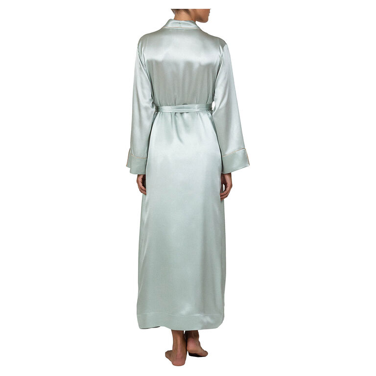 slide 3 Diane Robe