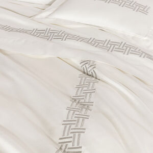 slide 4 Basket Weave Ricamo Set Copripiumino