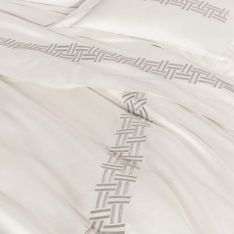 slide 4 Basket Weave Ricamo Set Copripiumino
