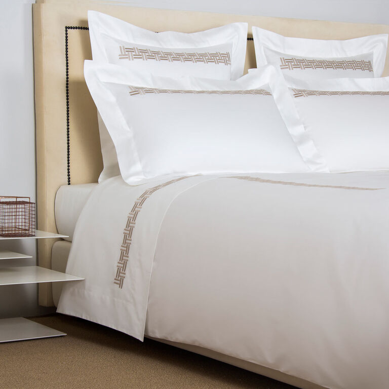 slide 2 Basket Weave Ricamo Set Copripiumino