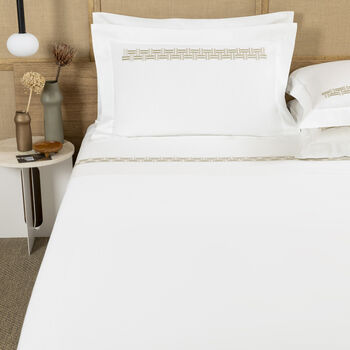 Basket Weave Embroidery Completo Letto