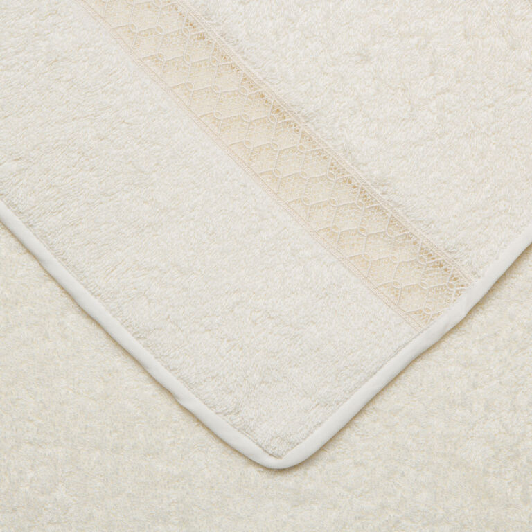 slide 2 Macrame Pizzo Hand Towel 