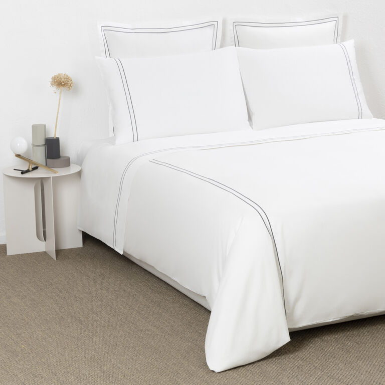 slide 4 Elegance Euro Sham