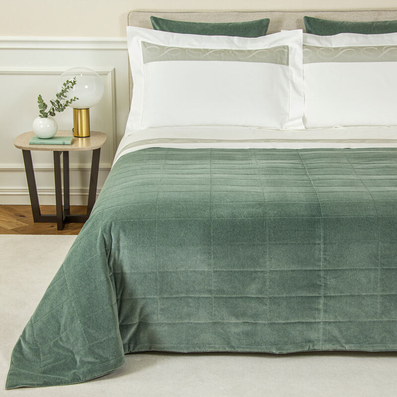 Luxury Cashmere Velvet Light Quilt Frette