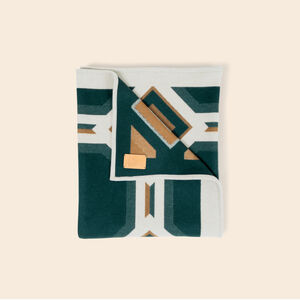 slide 5 Deco Throw 003
