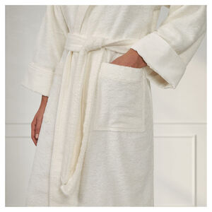 slide 3 Unito Bathrobe