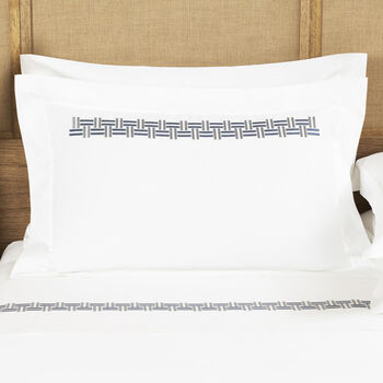 Basket Weave Embroidery Federa