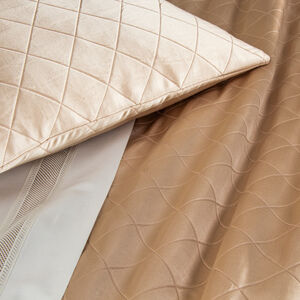slide 4 Luxury Lozenge Bedspread