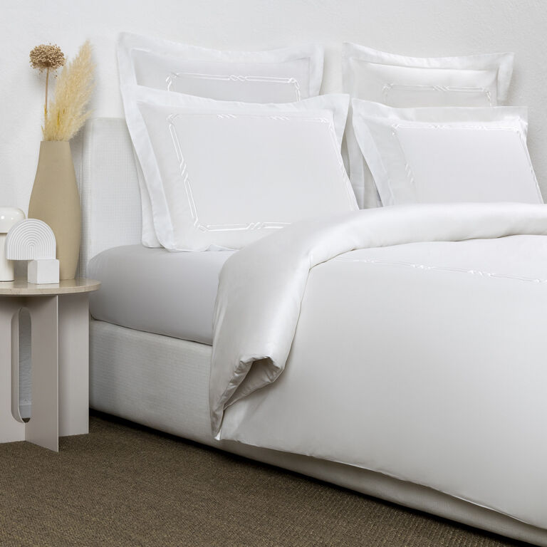 slide 2 Frame Embroidery Duvet Cover Set