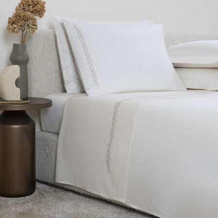 Taormina Embroidered Completo Letto