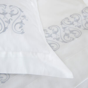 slide 3 Ornate Medallion Embroidered Duvet Cover Set