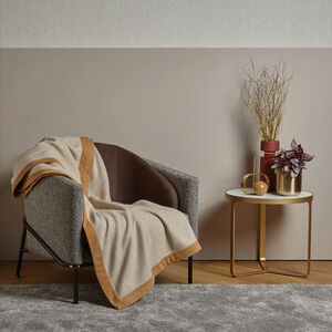 slide 1 Tuileries Blanket