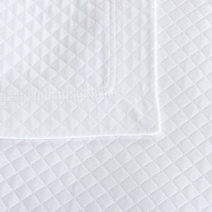 slide 3 Hotel Melody Bedspread