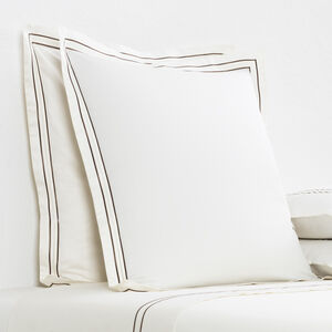 slide 2 Elegance Euro Sham