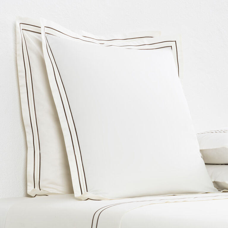slide 2 Elegance Euro Sham