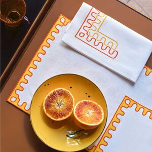 slide 1 Modernism Frame Set aus Tischsets und Servietten