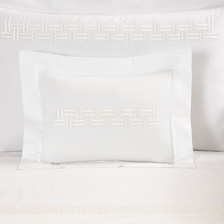 Basket Weave Ricamo Boudoir