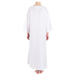 slide 3 Aura Kaftan