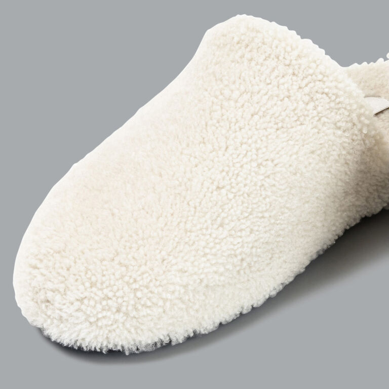slide 2 Curly Shearling Slippers
