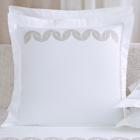 Grace Avant Garde Embroidery Federa Quadrata