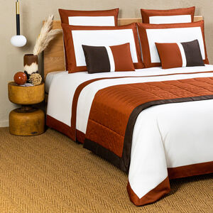 slide 4 Bold Boudoir