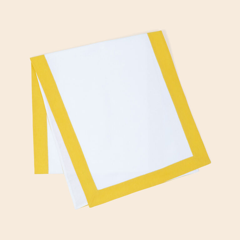 slide 4 Artistry Ajour Runner