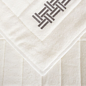 Basket Weave Embroidery Bath Mat
