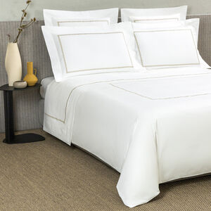 slide 4 Affinity Embroidered Completo Letto