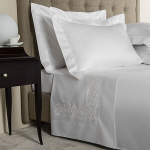 slide 1 Granada Sheet Set