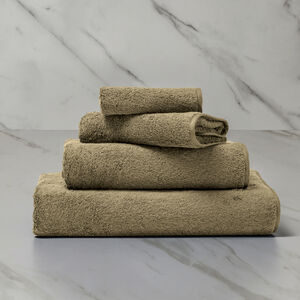 slide 1 Unito Guest Towel