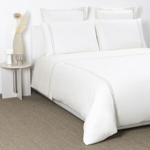 slide 4 Elegance Euro Sham