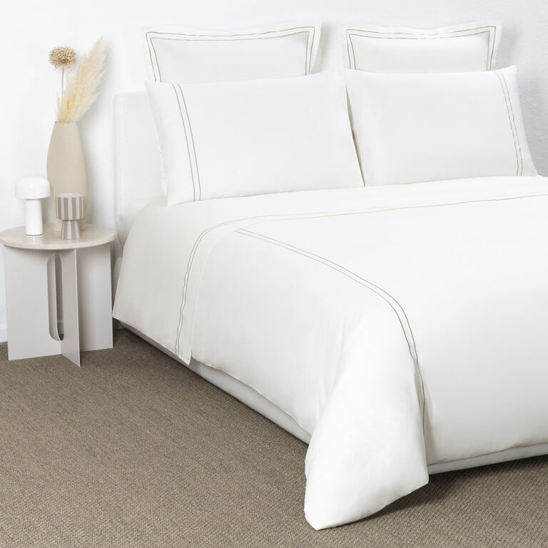 slide 4 Elegance Euro Sham