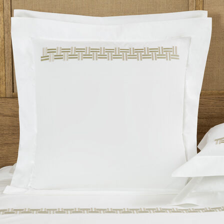 Basket Weave Embroidery Federa Quadrata