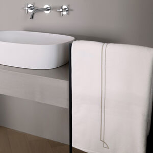 slide 1 Layering Embroidery Drap De Bain