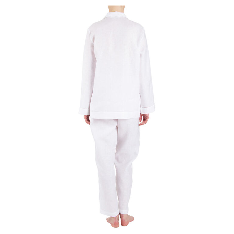 slide 3 Aura Pyjama