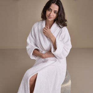 slide 4 Unito Bathrobe