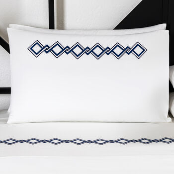 Twist Embroidery Federa