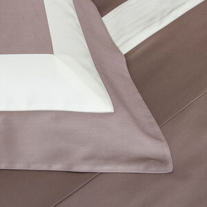 slide 3 New Horizon Sheet Set Taupe Ivory